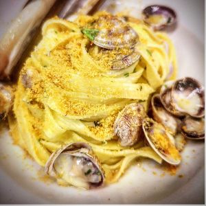 Spaghetto vongole e cannelli con bottarga