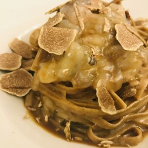 Tagliatella al tartufo e melecca